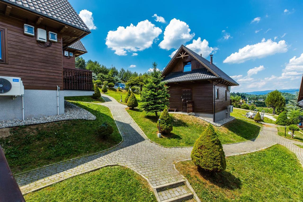 Mergen Bike & Ski Resort Niedzica Zamek Buitenkant foto